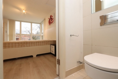 Ensuite Single Room to rent in Dovecote House,Water Gardens Square, Canada Water, London, SE16