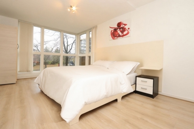 Ensuite Single Room to rent in Dovecote House,Water Gardens Square, Canada Water, London, SE16