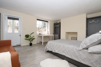 Studio to rent in Tredegar Square, Mile End, London, E3