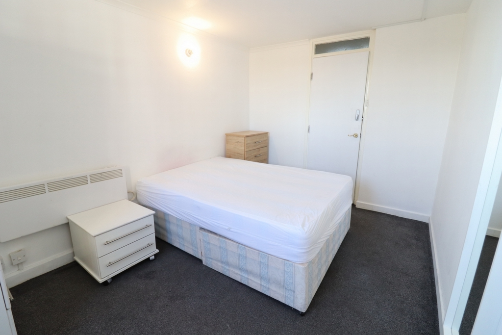 Double room - Single use to rent in Holloway, London, N7