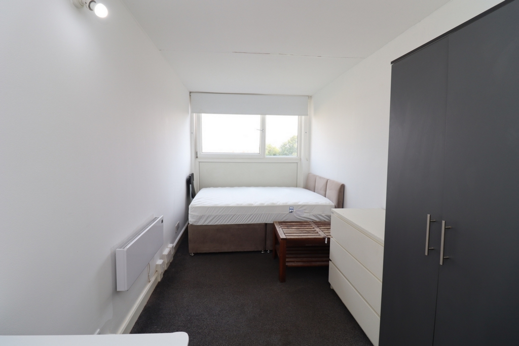 Double room - Single use to rent in Holloway, London, N7