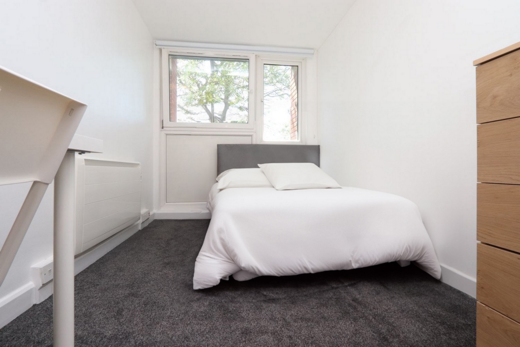 Double room - Single use to rent in Holloway, London, N7