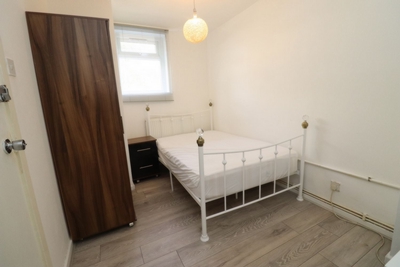 Double room - Single use to rent in St. John's Way, Archway, London, N19