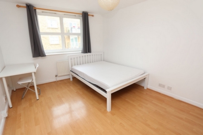 Ensuite Double Room to rent in 5 Millenium Drive, Canary Wharf, London, E14