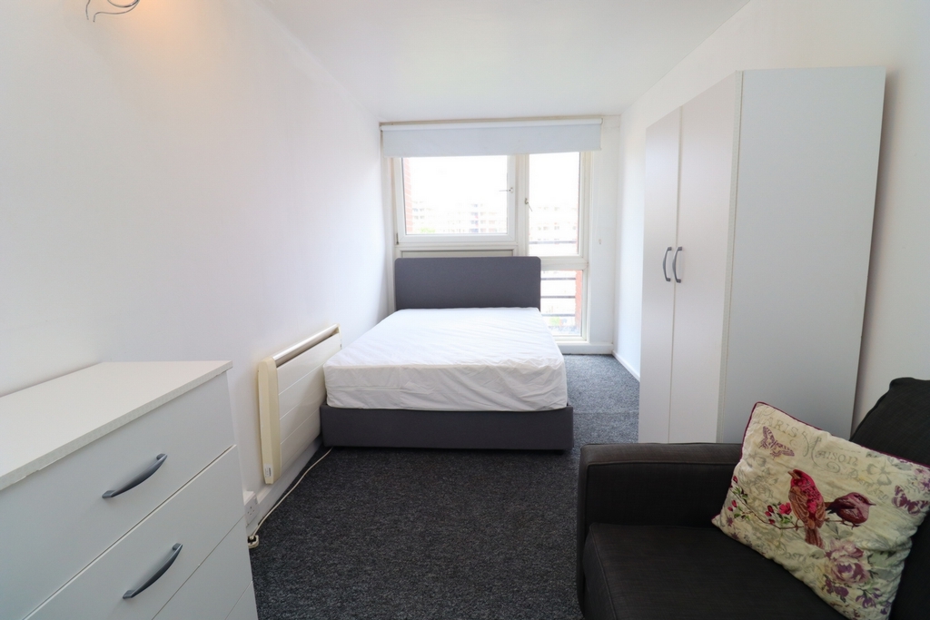 Double room - Single use to rent in Holloway, London, N7