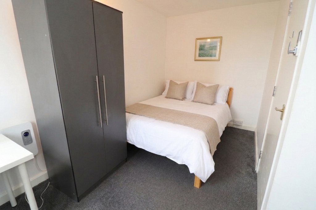 Double room - Single use to rent in Holloway, London, N7