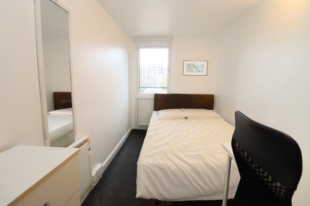 Double room - Single use to rent in Holloway, London, N7