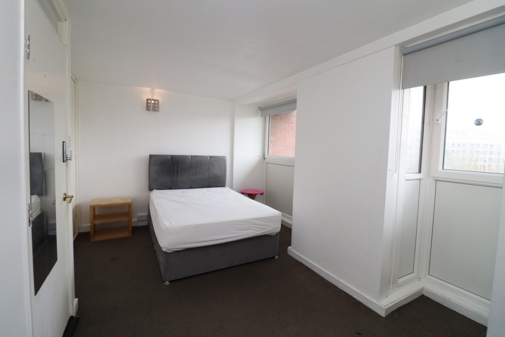 Double room - Single use to rent in Holloway, London, N7