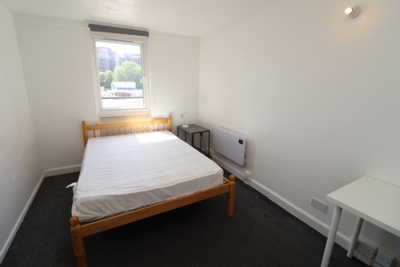Double room - Single use to rent in Bakersfield,Crayford Road, Holloway, London, N7