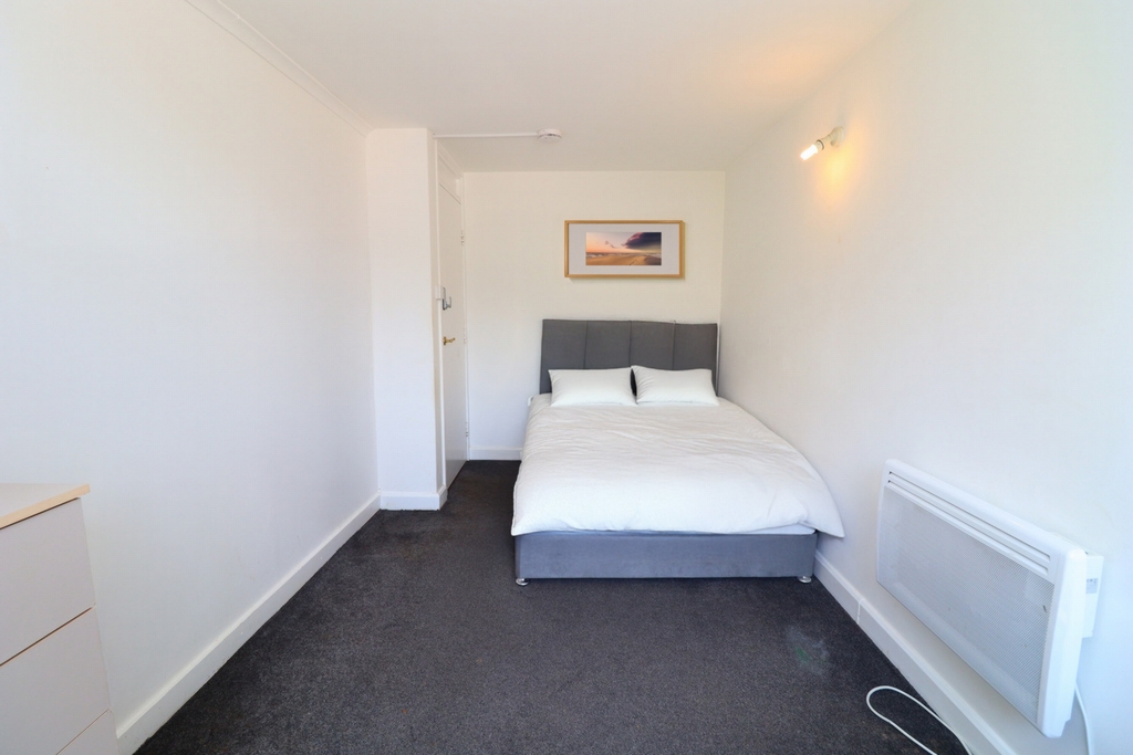 Double room - Single use to rent in Holloway, London, N7