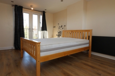 Ensuite Single Room to rent in Gathorne Road, Wood Green, London, N22