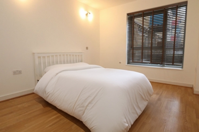 Double Room to rent in Holly Court,John Harrison Way, Greenwich, London, SE10