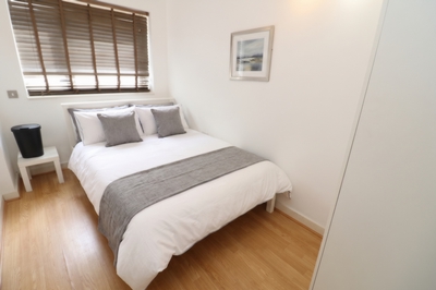 Double room - Single use to rent in Holly Court,John Harrison Way, Greenwich, London, SE10