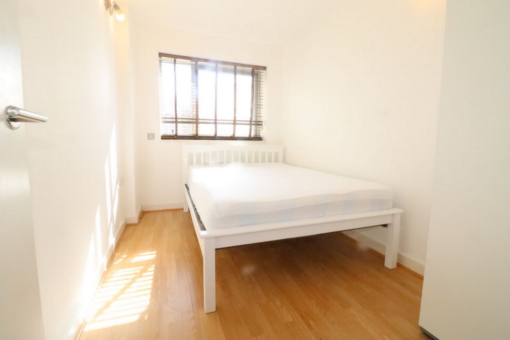 Double room - Single use to rent in Greenwich, London, SE10
