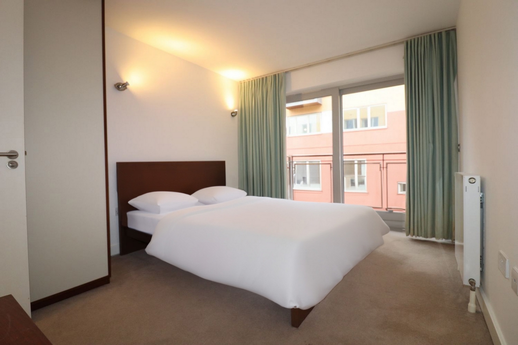 3 Bedroom Ensuite Double Room to rent in North Greenwich, London, SE10