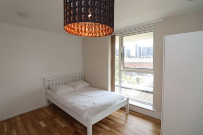 Double room - Single use to rent in Holystone Court,83 Tiller Road, Isle of Dogs, London, E14