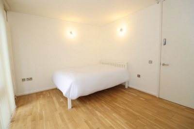 Double room - Single use to rent in Becquerel Court,West Parkside, Greenwich, London, SE10