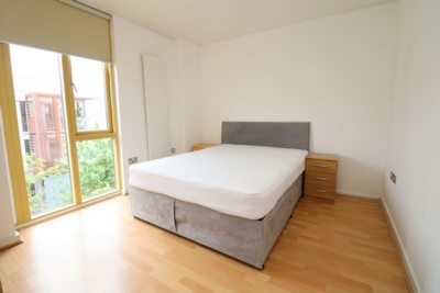 Double room - Single use to rent in Becquerel Court,School Square, Greenwich, London, SE10