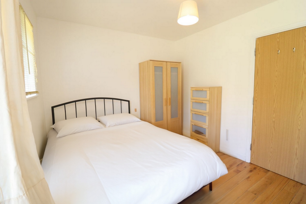 Ensuite Single Room to rent in Stratford, London, E15