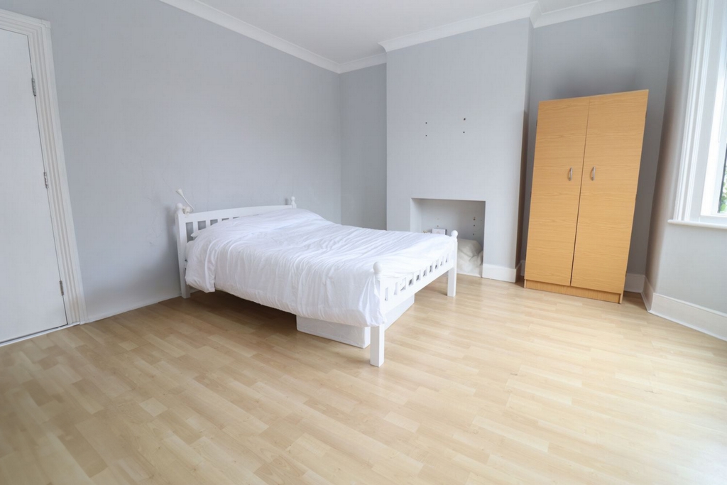 Double room - Single use to rent in Lewisham, London, SE13