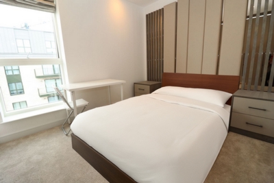 Double room - Single use to rent in Watson House,4 Greenleaf Walk, Southall, London, UB1