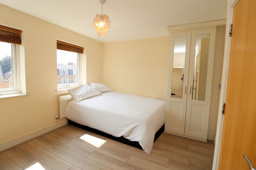 Ensuite Single Room to rent in Deptford Bridge, London, SE13