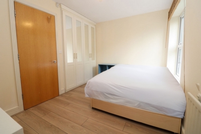Double room - Single use to rent in Franklin Place, Deptford Bridge, London, SE13