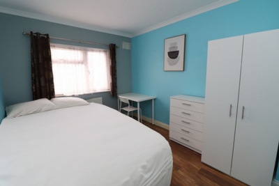 Double room - Single use to rent in Stayton Road, Sutton, London, SM1