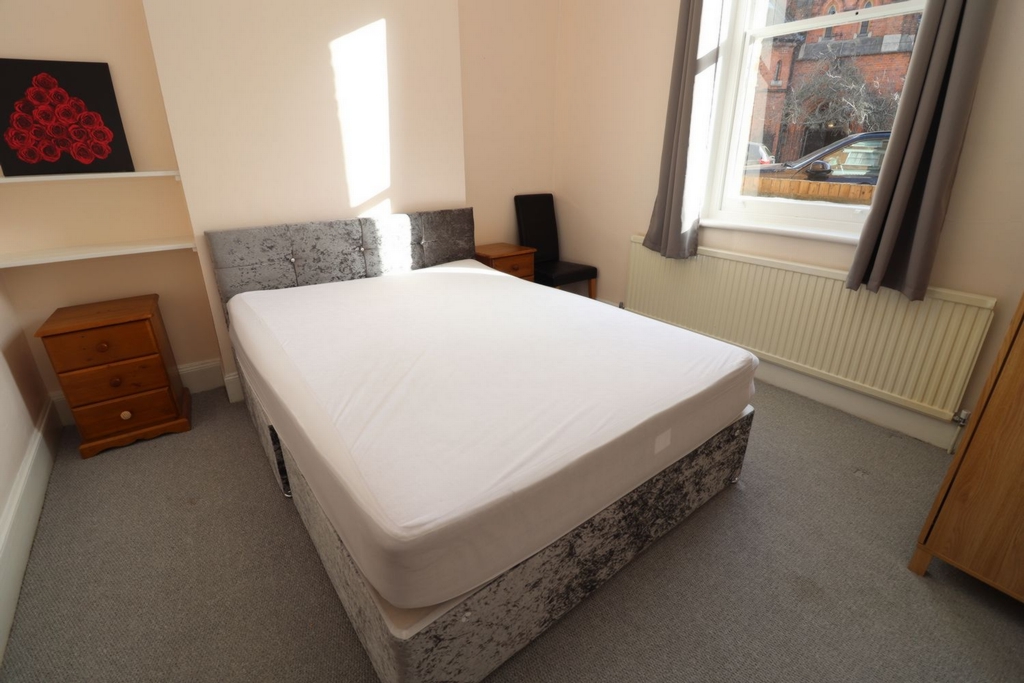 Double room - Single use to rent in West Hampstead, London, NW6
