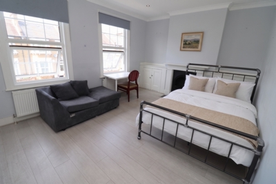 Double room - Single use to rent in Bowness Road, Catford, London, SE6