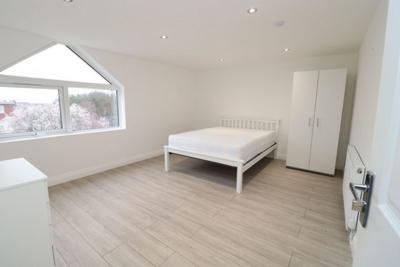 Double room - Single use to rent in Leigham Court Road, Streatham Hill, London, SW16
