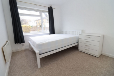 Double room - Single use to rent in Morley Court,64 Worple Road, Wimbledon, London, SW19