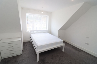 Double room - Single use to rent in Brookhill Close, Woolwich, London, SE18