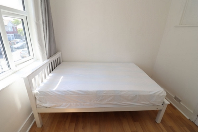 Single Room to rent in The Ride, Brentford, London, TW8