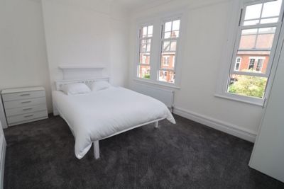 Ensuite Single Room to rent in Woodgrange Avenue, Ealing, London, W5