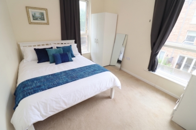 Double room - Single use to rent in Rosenburg Road, Acton Town, London, W3
