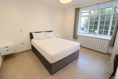 5 Bedroom Double room - Single use to rent in Duckett Street, Stepney Green, London, E1
