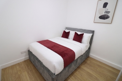 Double room - Single use to rent in 14-18 Springfield Lane, Kilburn Park, London, NW6