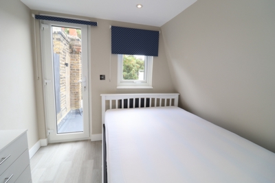 Double room - Single use to rent in Madron Street, Walworth, London, SE17