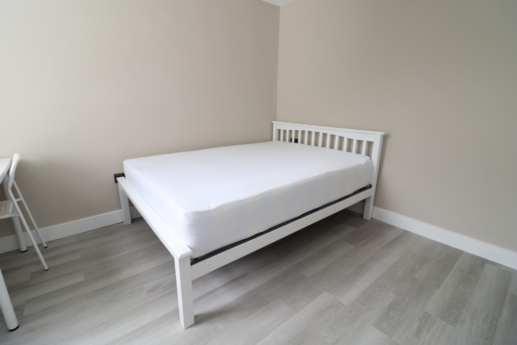 Double room - Single use to rent in Walworth, London, SE17