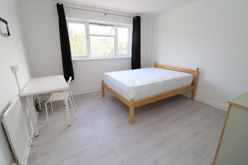 Double room - Single use to rent in Greenford, London, UB6