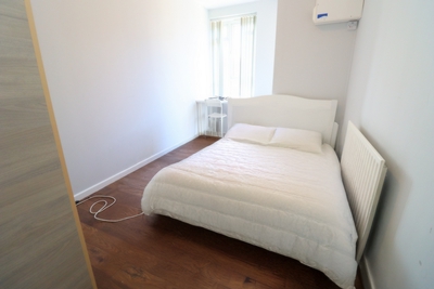 Double room - Single use to rent in Oak Way, Acton Central, London, W3