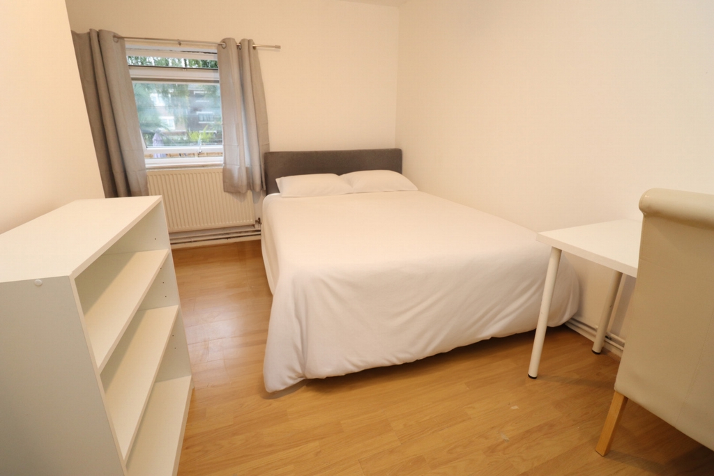 Double room - Single use to rent in Caledonian Road, London, N7