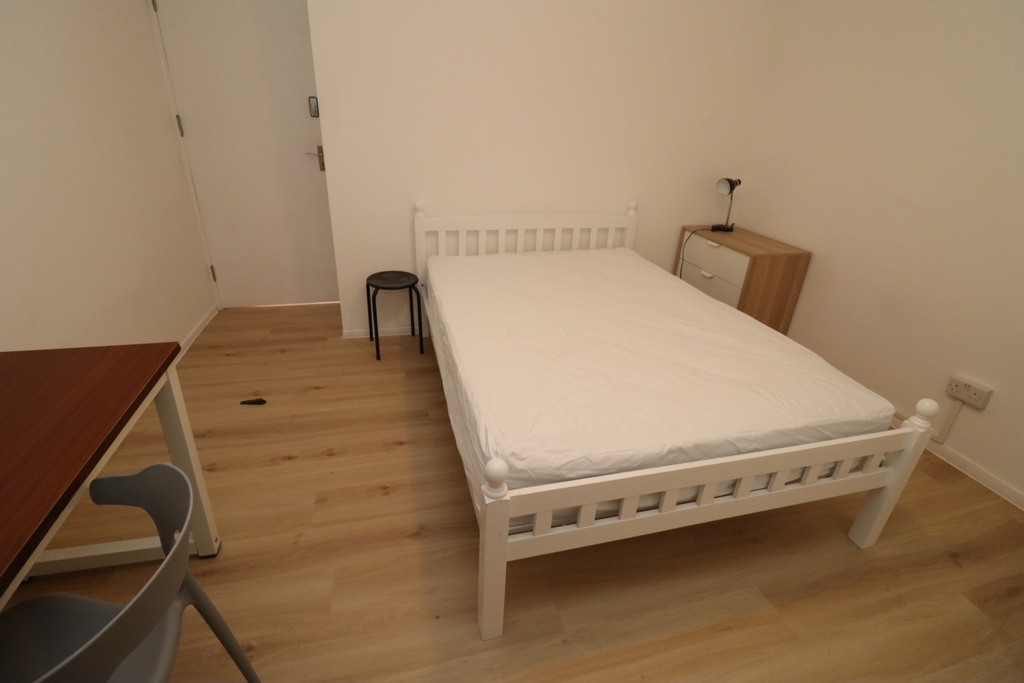 Double room - Single use to rent in Caledonian Road, London, N7