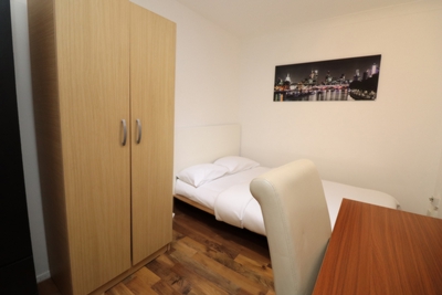 Double room - Single use to rent in Lairs Close, Caledonian Road, London, N7
