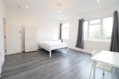 Double room - Single use to rent in Deronda Road, Tulse Hill, London, SE24
