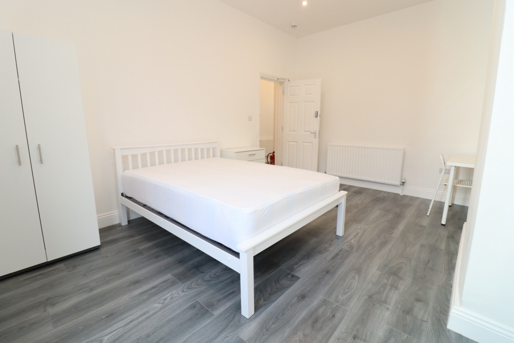 Double room - Single use to rent in Tulse Hill, London, SE24