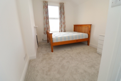 Double room - Single use to rent in Melrose Avenue, Willesden Green, London, NW2