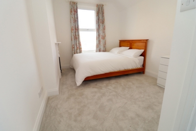 Double room - Single use to rent in Melrose Avenue, Willesden Green, London, NW2