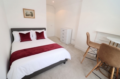 Double room - Single use to rent in Melrose Avenue, Willesden Green, London, NW2